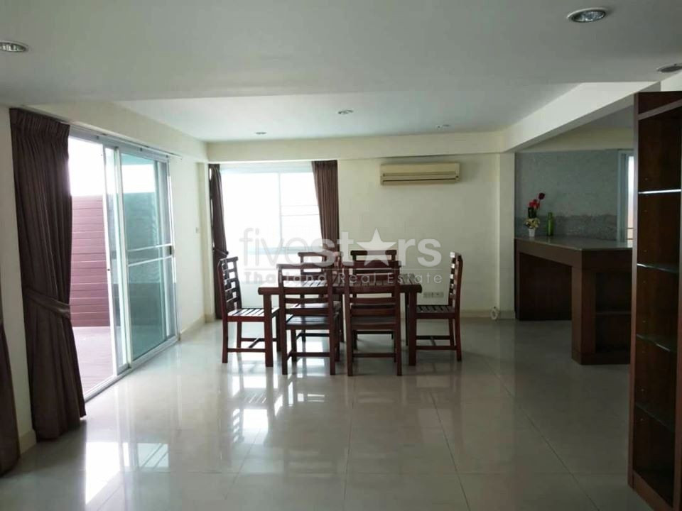 3 bedroom private house with garden in Ekamai area, photo 6