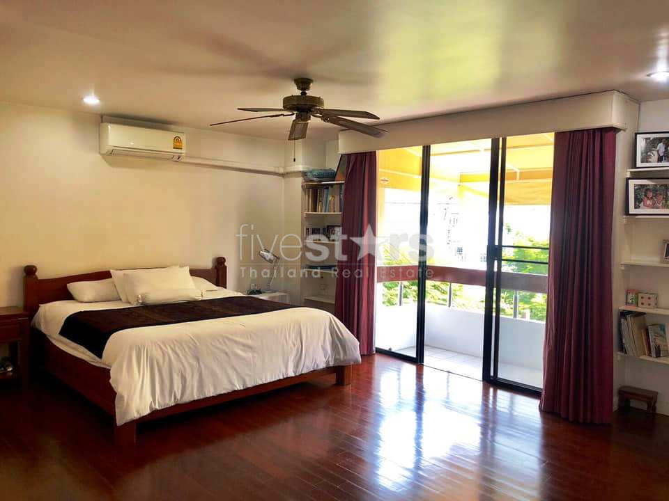 Maison de ville de 4 chambres dans un complexe à louer à Phrakhanong, photo 10