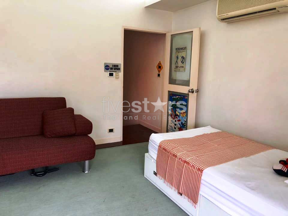 Maison de ville de 4 chambres dans un complexe à louer à Phrakhanong, photo 8