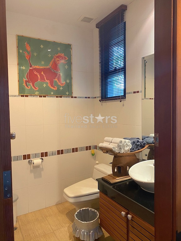 Large house for sale on 800 sqm plot of land Phrakanong area, photo 9