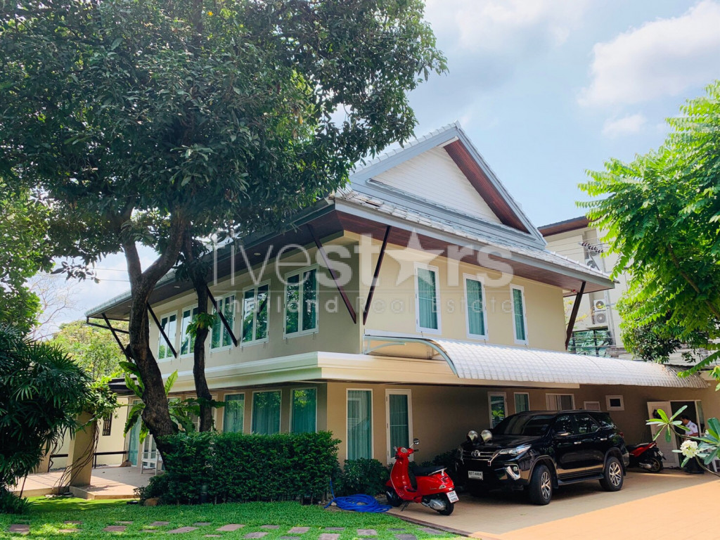 maison avec 4 chambres à louer quartier Ekamai, photo 17