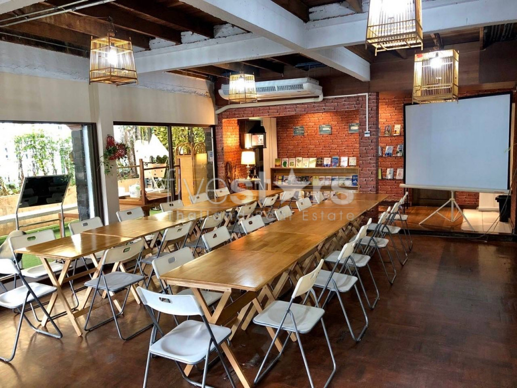Maison individuelle commerciale à louer sur Ekamai, photo 2