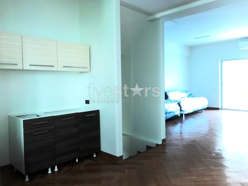5-storey home office for rent on Ekamai, photo 5