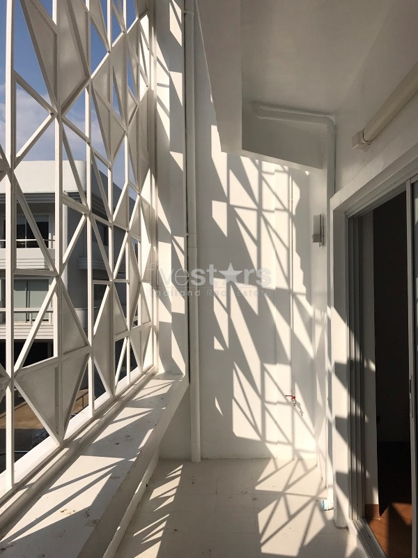 5-storey home office for rent on Ekamai, photo 2