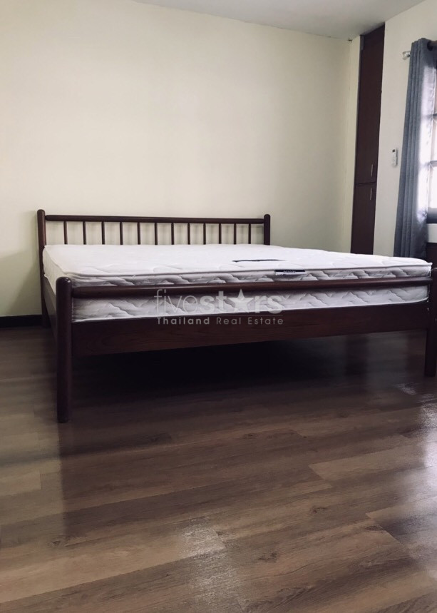 Maison de ville à louer à Phrakhanong, photo 10