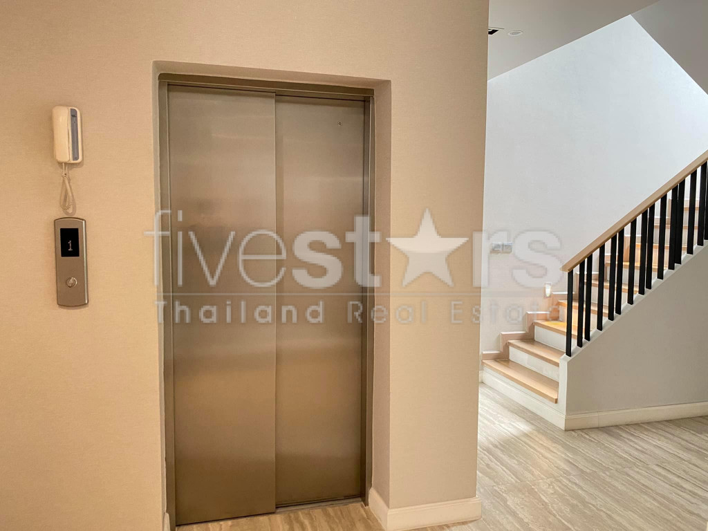 Modern 4 bedroom house for sale in Ekamai 12, photo 10