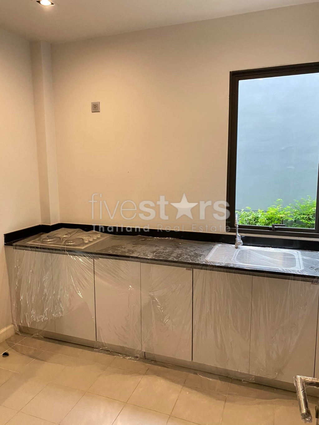 Modern 4 bedroom house for sale in Ekamai 12, photo 9