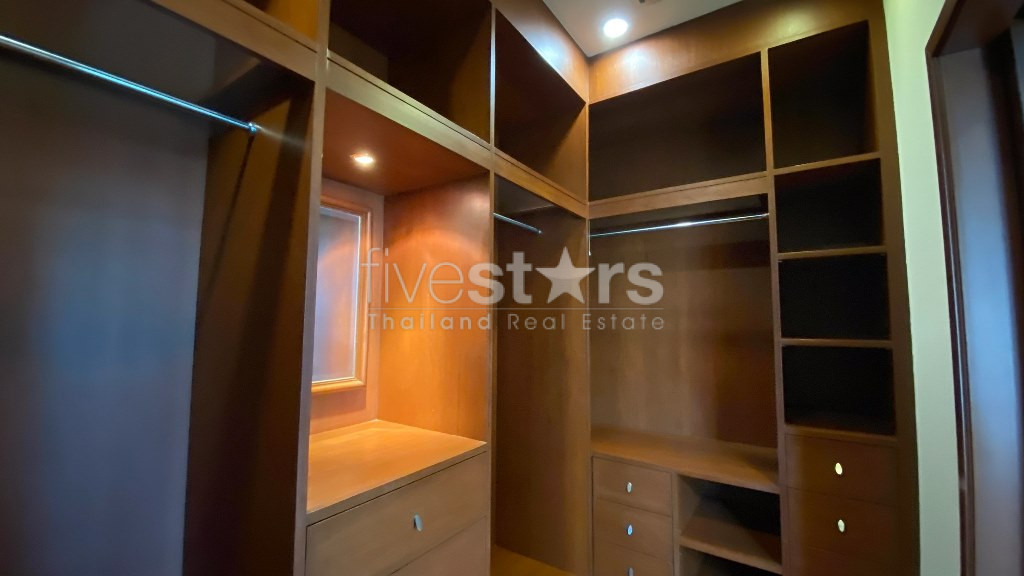Luxury house private compound for sale close to Phra Khanong BTS Station, photo 18