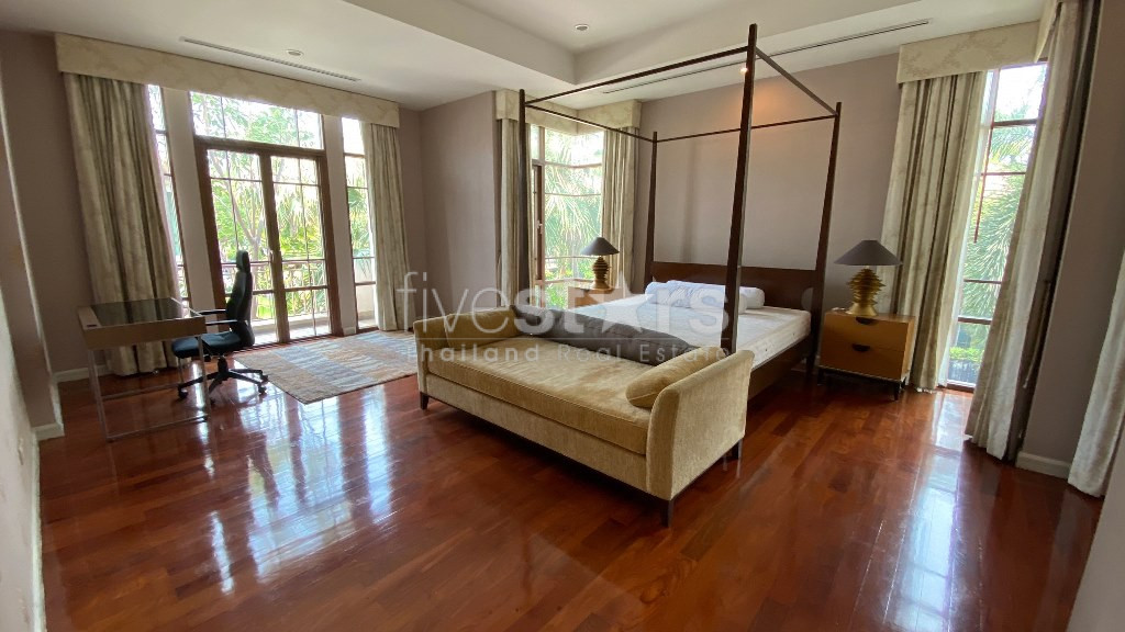 Luxury house private compound for sale close to Phra Khanong BTS Station, photo 9
