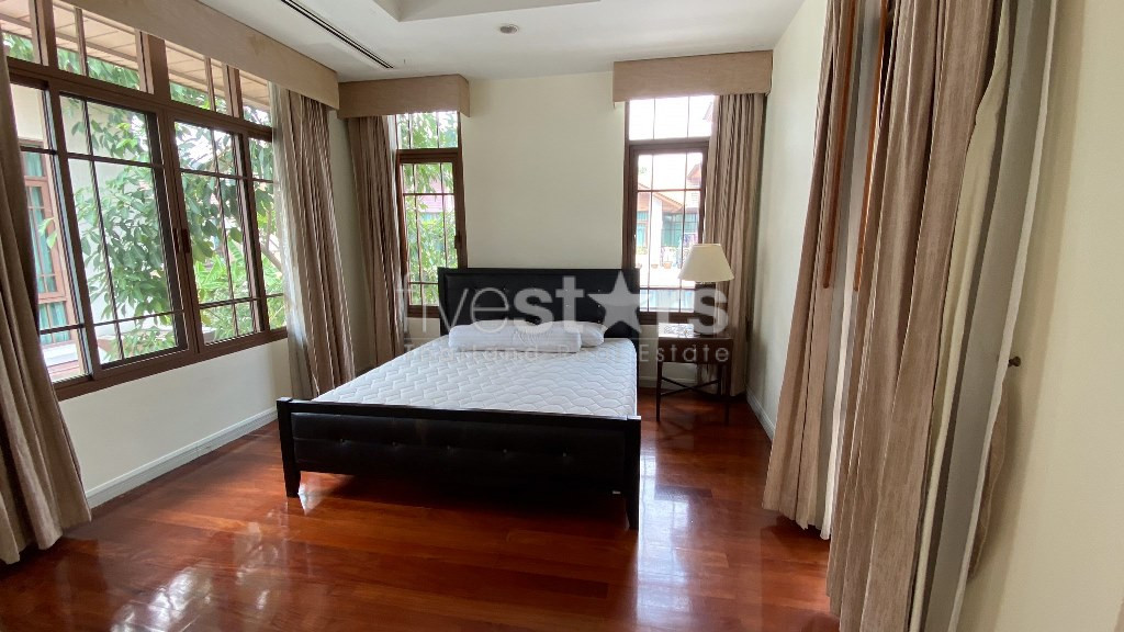 Luxury house private compound for sale close to Phra Khanong BTS Station, photo 12