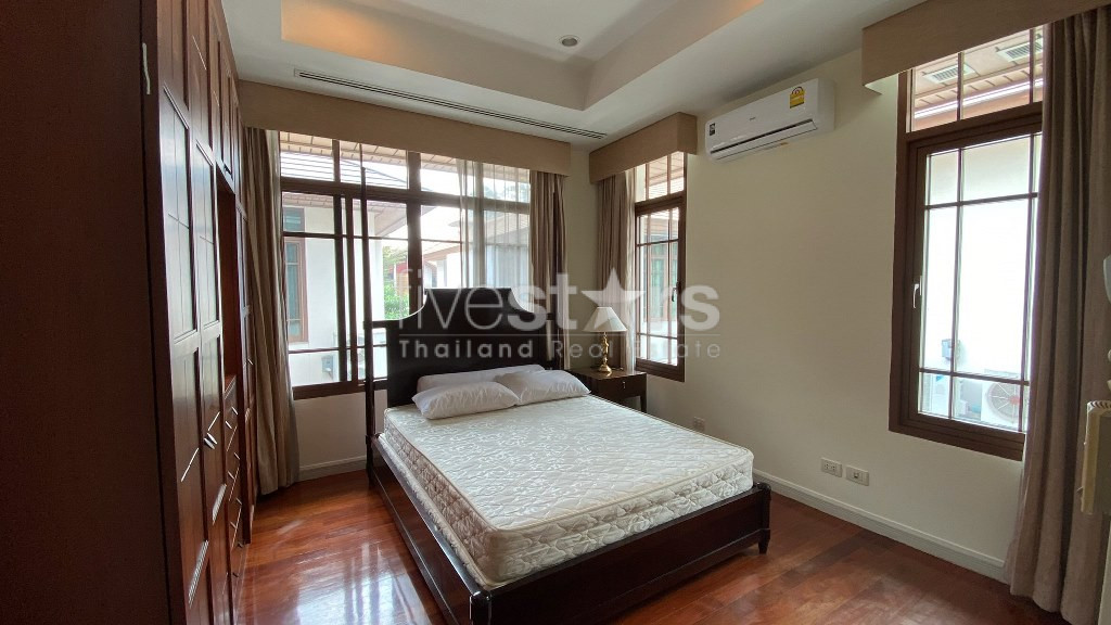 Luxury house private compound for sale close to Phra Khanong BTS Station, photo 11
