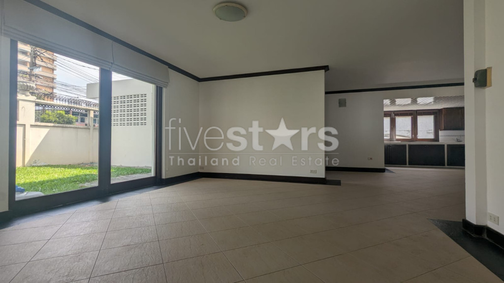 3+1 Bedroom House for Rent, 10 Minutes from BTS Ekkamai, photo 7