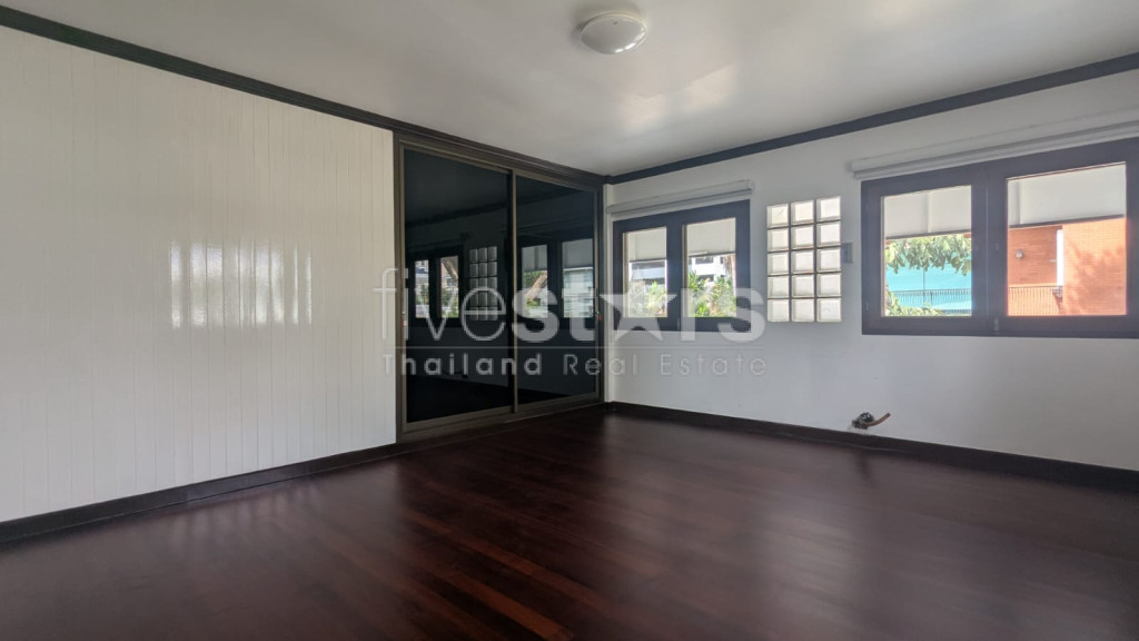 3+1 Bedroom House for Rent, 10 Minutes from BTS Ekkamai, photo 15