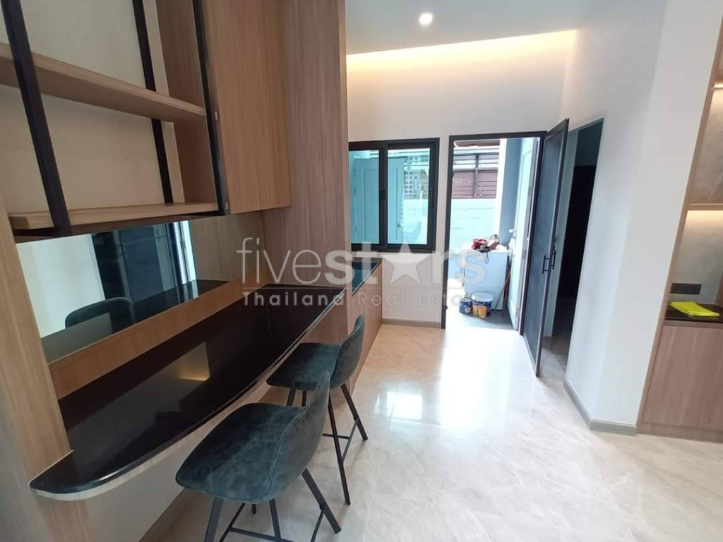 4-bedroom house + private pool for rent in Sukhumvit 71, photo 8