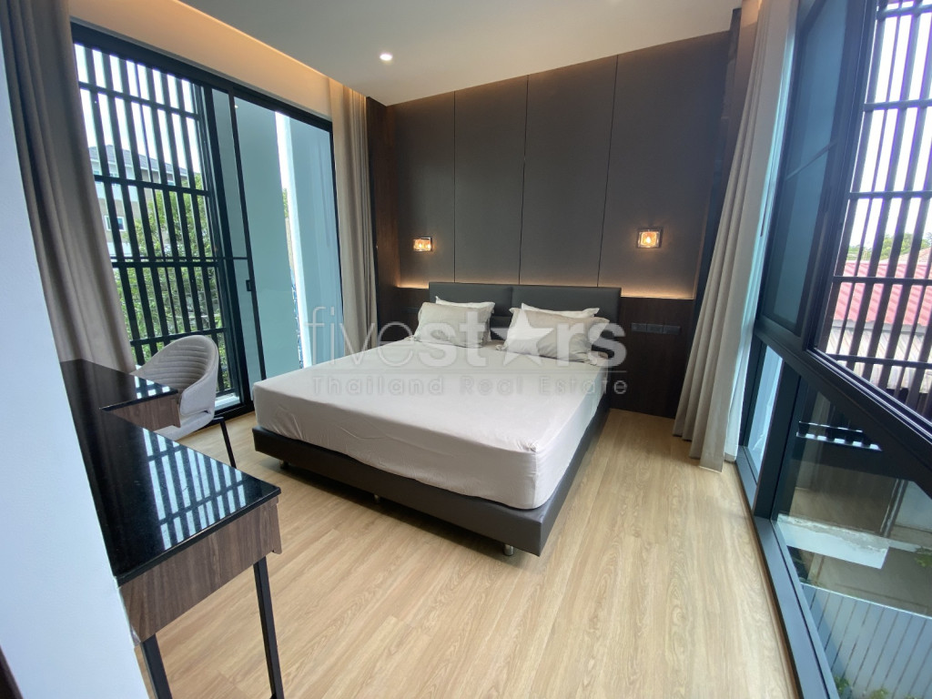 4-bedroom house + private pool for rent in Sukhumvit 71, photo 13