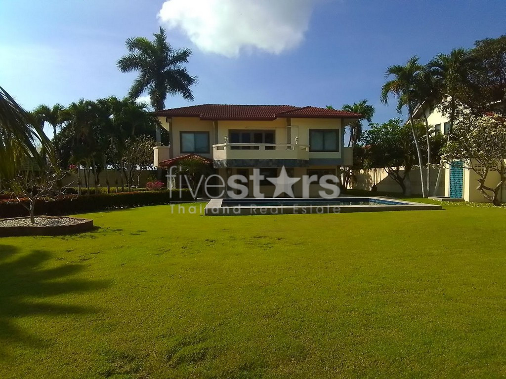 Maison de 4 chambres avec piscine privée à vendre à Hua Hin