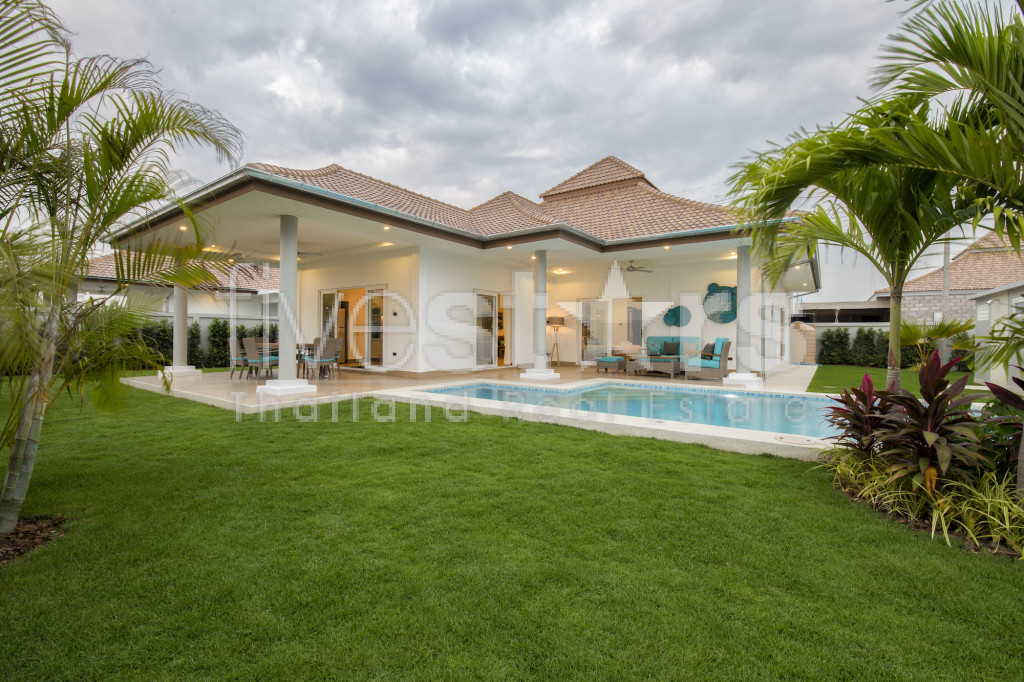 Villa avec piscine à vendre à Hua Hin, photo 2