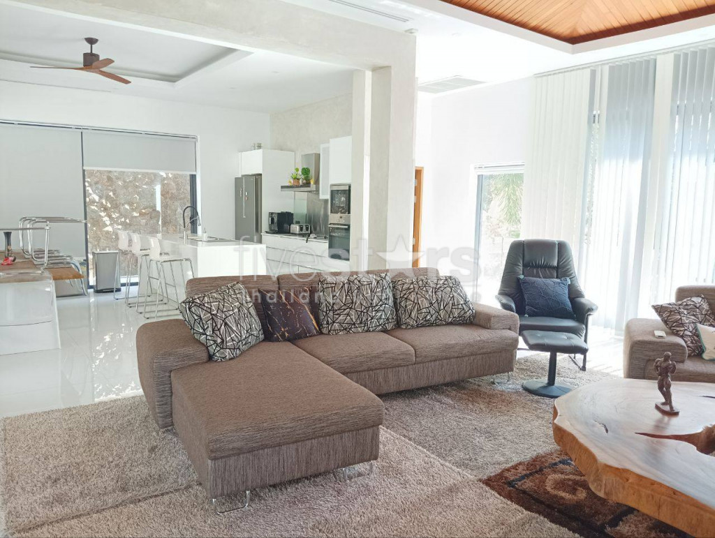 Villa moderne de style balinais avec 3 chambres à vendre quartier Maenam, photo 9