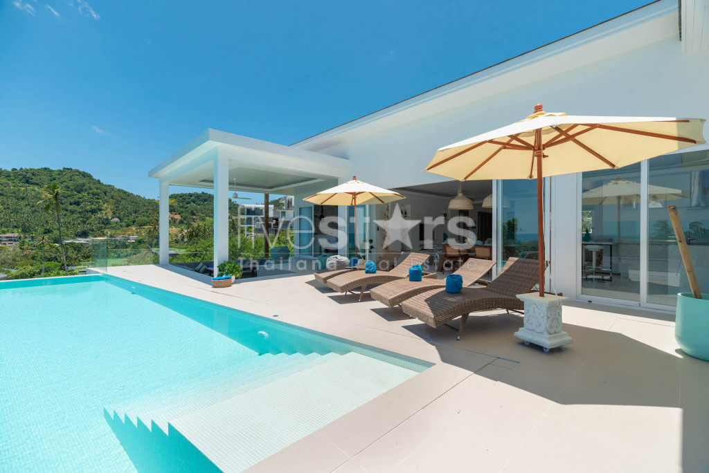 Villa 4 chambres avec vue mer à vendre Chaweng Noi