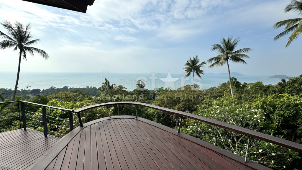 Superbe villa 4 chambres vue mer dans un domaine privée au Sud de l'ile