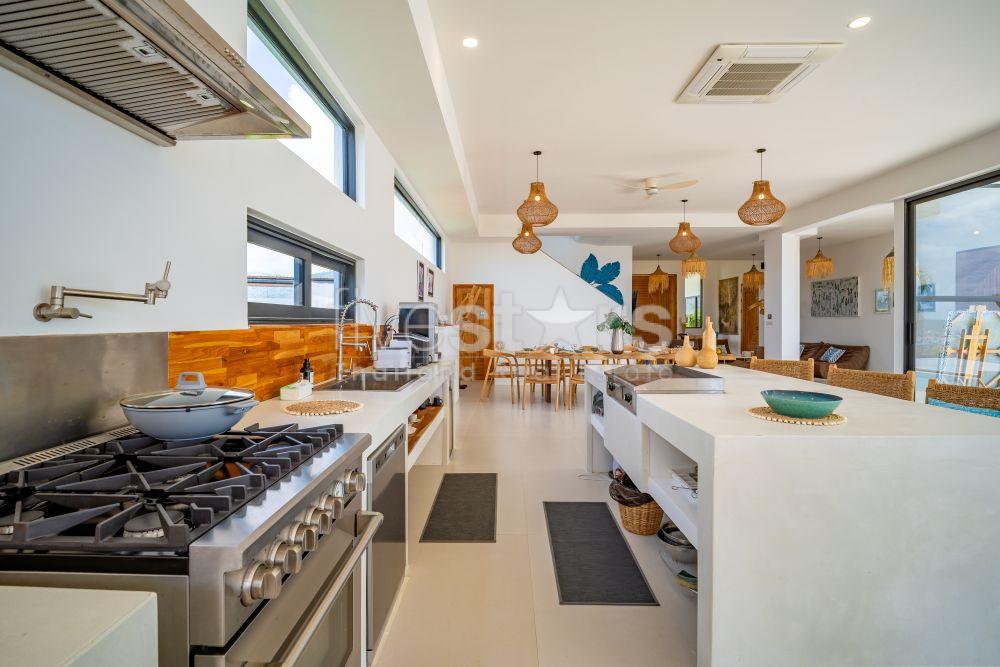 A Private 7 Bedroom Hillside Villa for Sale in Bangrak, Koh Samui, photo 4