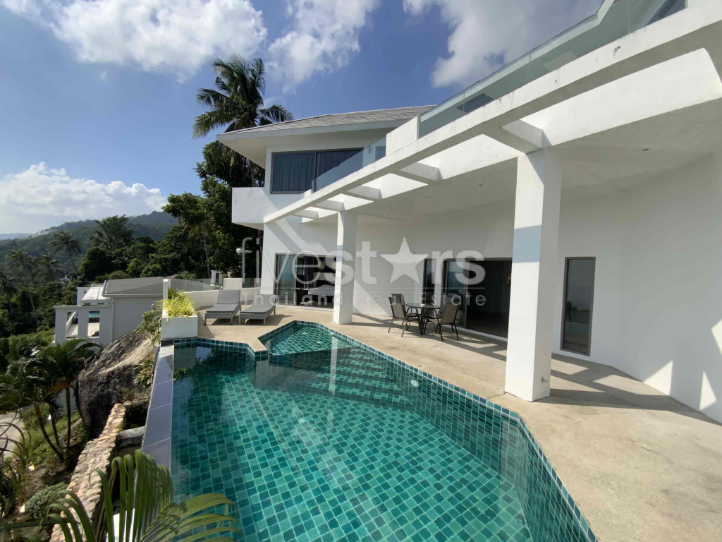 Villa vue mer 4 chambres à vendre à Lamai Koh samui
