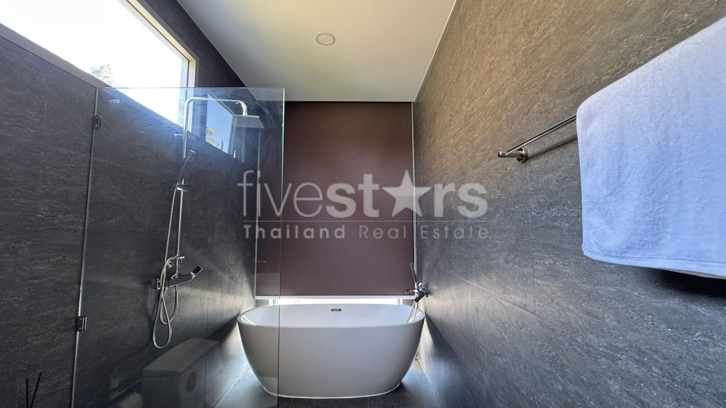 A vendre villa sur plan 4 chambres Maenam Beach, photo 6