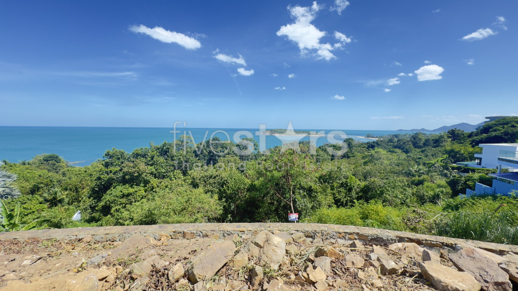 Superbe parcelle de terrain avec vue mer à vendre à Koh Samui