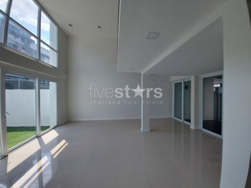 Maison de ville de 3 chambres à vendre sur Ladprao, photo 8