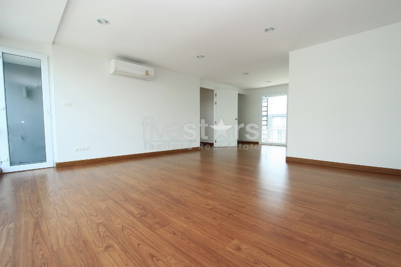 Maison de ville de 3 chambres à vendre sur Ladprao, photo 15