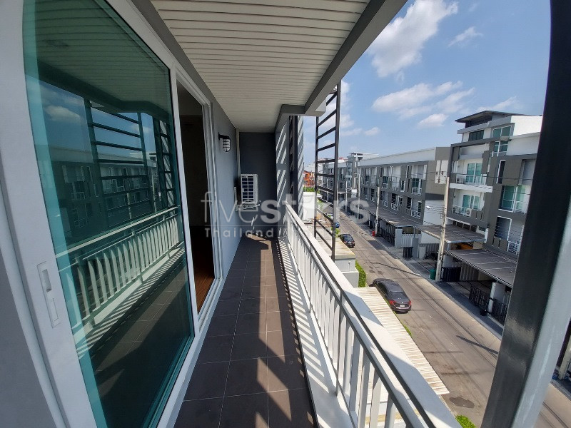 Maison de ville de 3 chambres à vendre sur Ladprao, photo 13