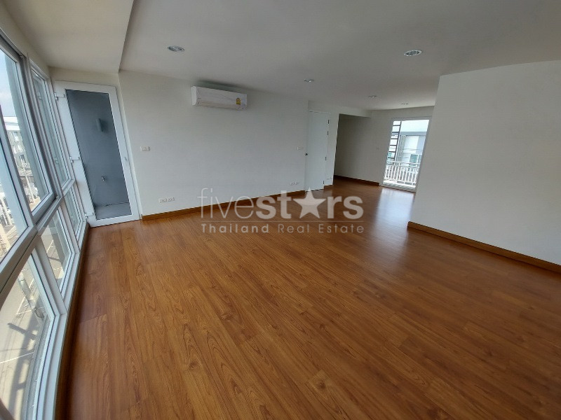 Maison de ville de 3 chambres à vendre sur Ladprao, photo 14