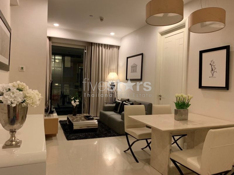Condo de luxe de 2 chambres à louer à Langsuan, photo 2