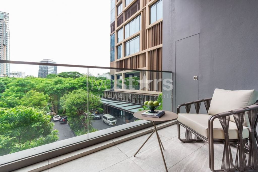 Condo de luxe et de faible hauteur de 2 chambres à louer à Langsuan, photo 4