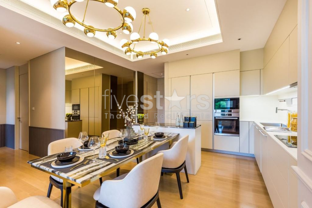 Condo de luxe et de faible hauteur de 2 chambres à louer à Langsuan, photo 10