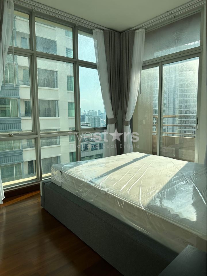 Grand appartement de 3 chambres à louer sur Langsuan, photo 6
