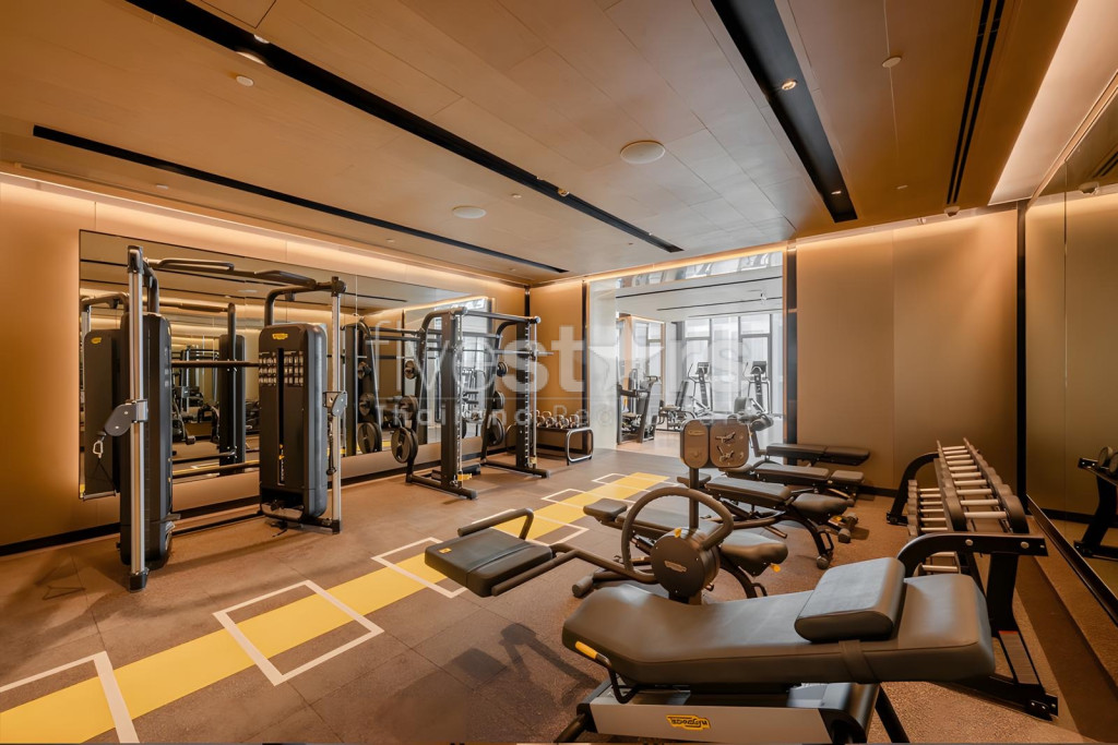 1-bedroom spacious high-end condo for sale 150m from BTS Chidlom, photo 18