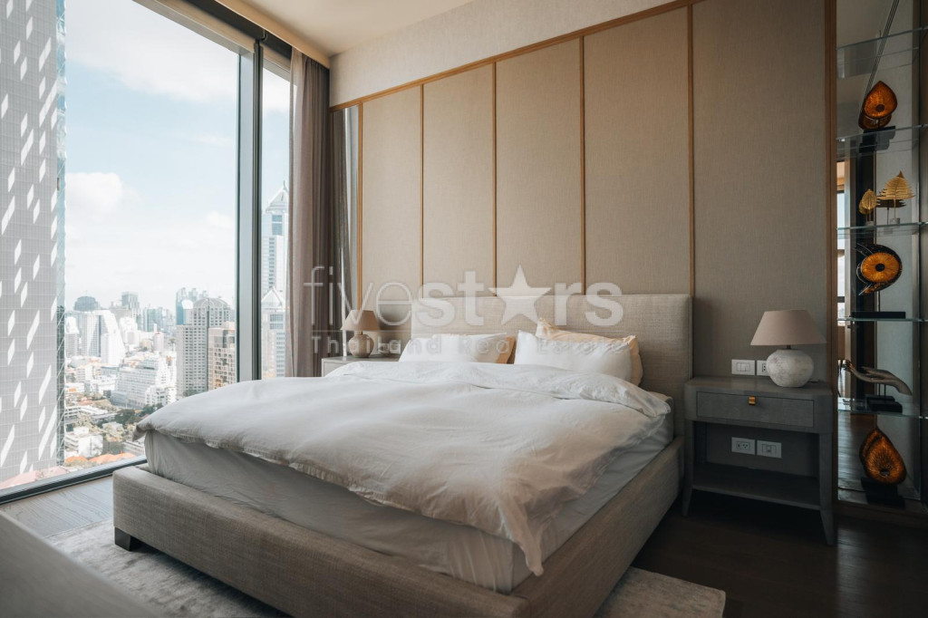 1-bedroom spacious high-end condo for sale 150m from BTS Chidlom, photo 7