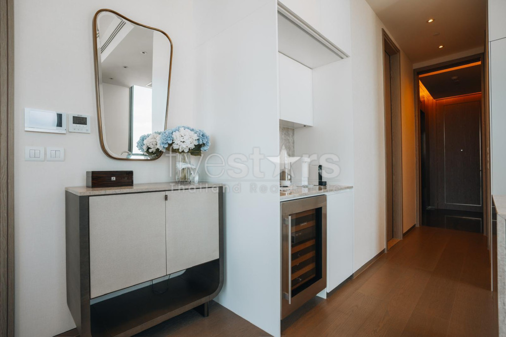 1-bedroom spacious high-end condo for sale 150m from BTS Chidlom, photo 5