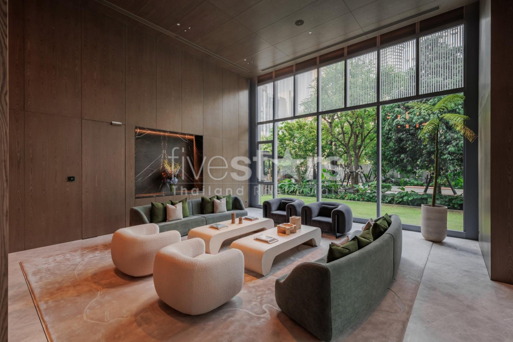 1-bedroom spacious high-end condo for sale 150m from BTS Chidlom, photo 19