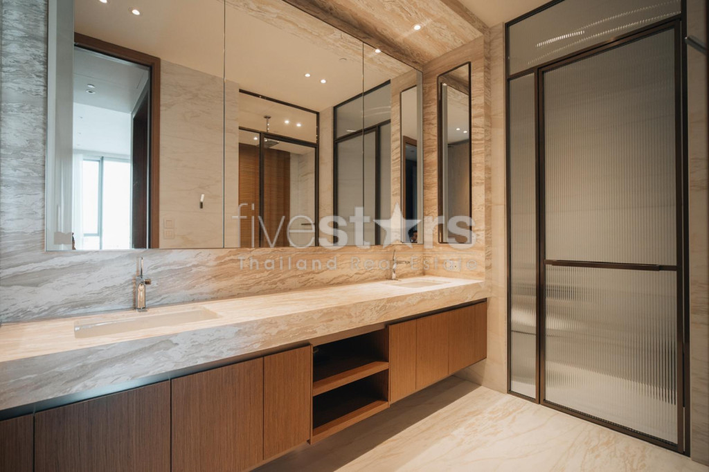 2-bedroom spacious high-end condo for sale 150m from BTS Chidlom, photo 9