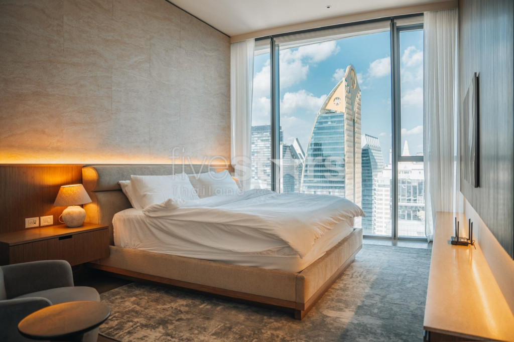 2-bedroom spacious high-end condo for sale 150m from BTS Chidlom, photo 6