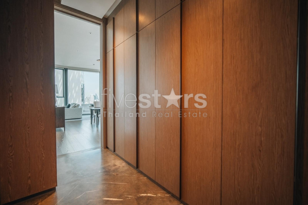 2-bedroom spacious high-end condo for sale 150m from BTS Chidlom, photo 5
