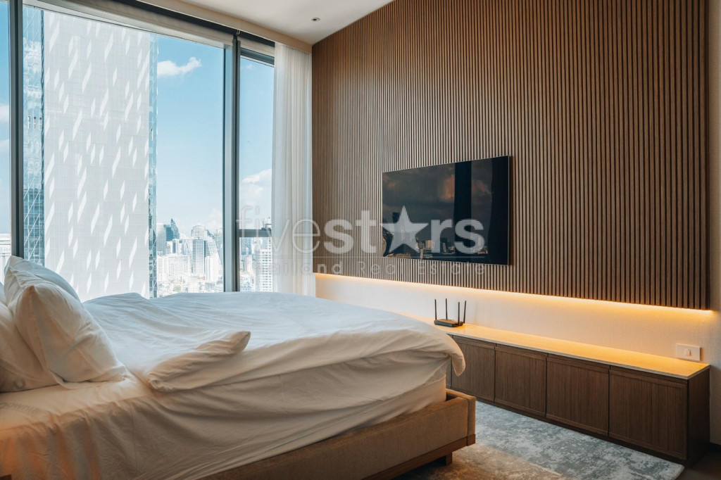 2-bedroom spacious high-end condo for sale 150m from BTS Chidlom, photo 7