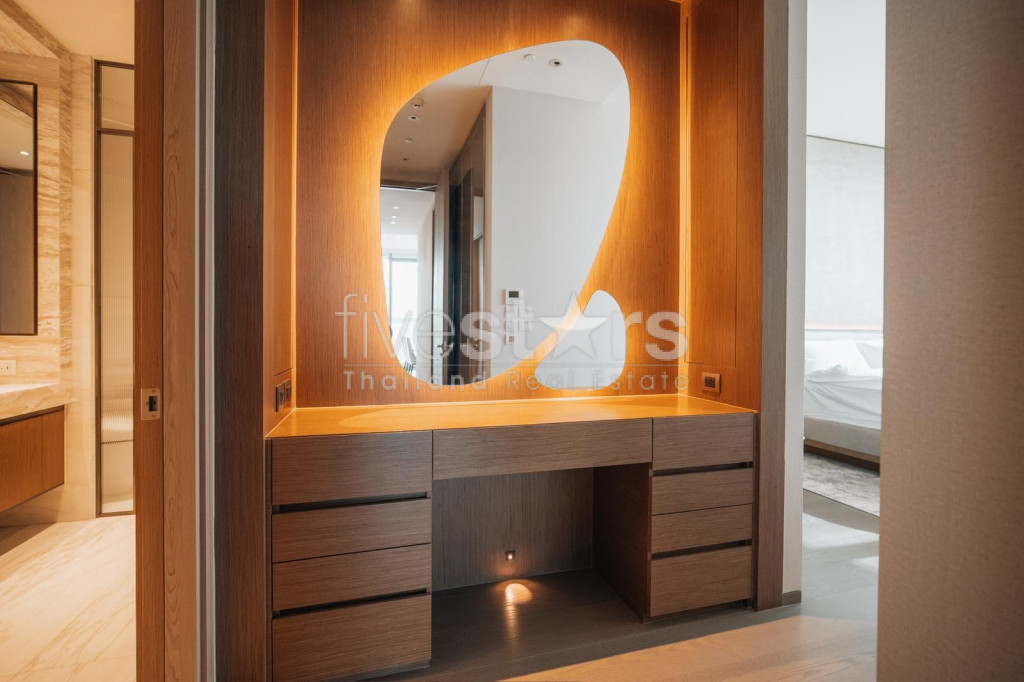 2-bedroom spacious high-end condo for sale 150m from BTS Chidlom, photo 8