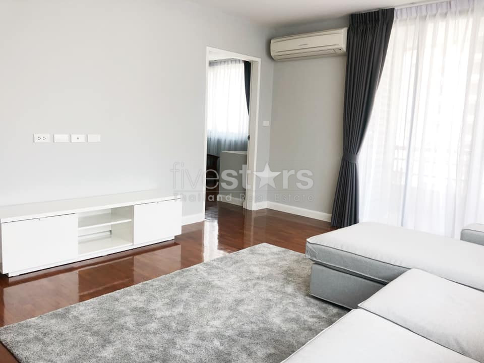 Modern unit 2 bedrooms for rent near BTS Chidlom, photo 3