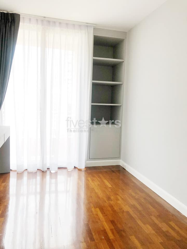Modern unit 2 bedrooms for rent near BTS Chidlom, photo 4