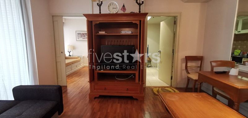 1+1 bedroom wtih 1 study room condo for sale on Langsuan Lumpini, photo 3