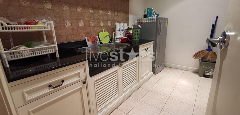1+1 bedroom wtih 1 study room condo for sale on Langsuan Lumpini, photo 6