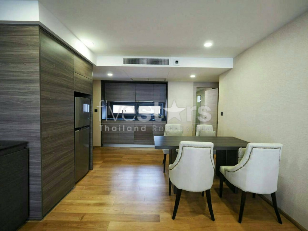 Appartement moderne de 2 chambres à louer près du BTS Chidlom, photo 8